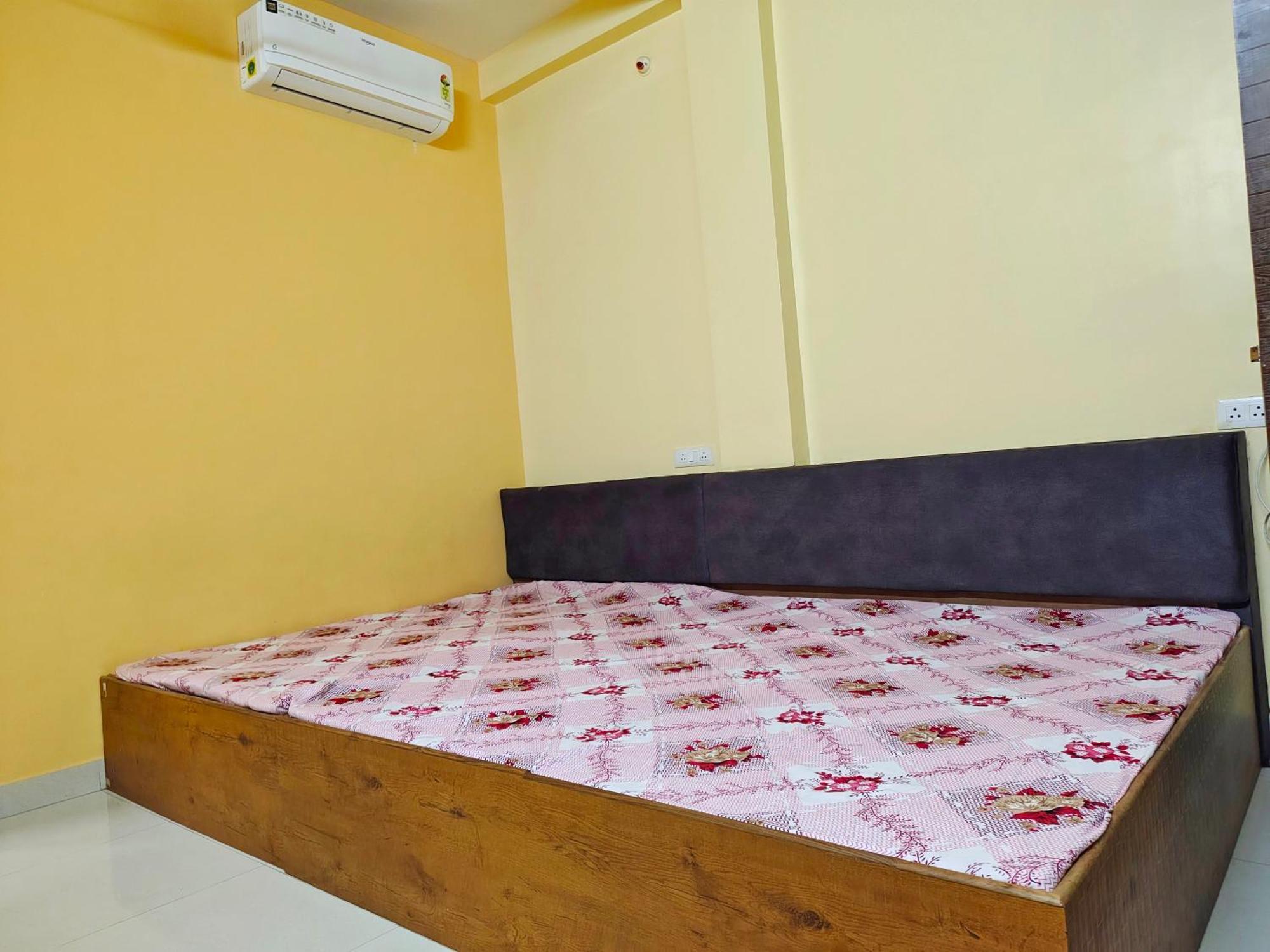 Anand Yatri Grah - Home Stay, Ujjain Ujaim Exterior foto